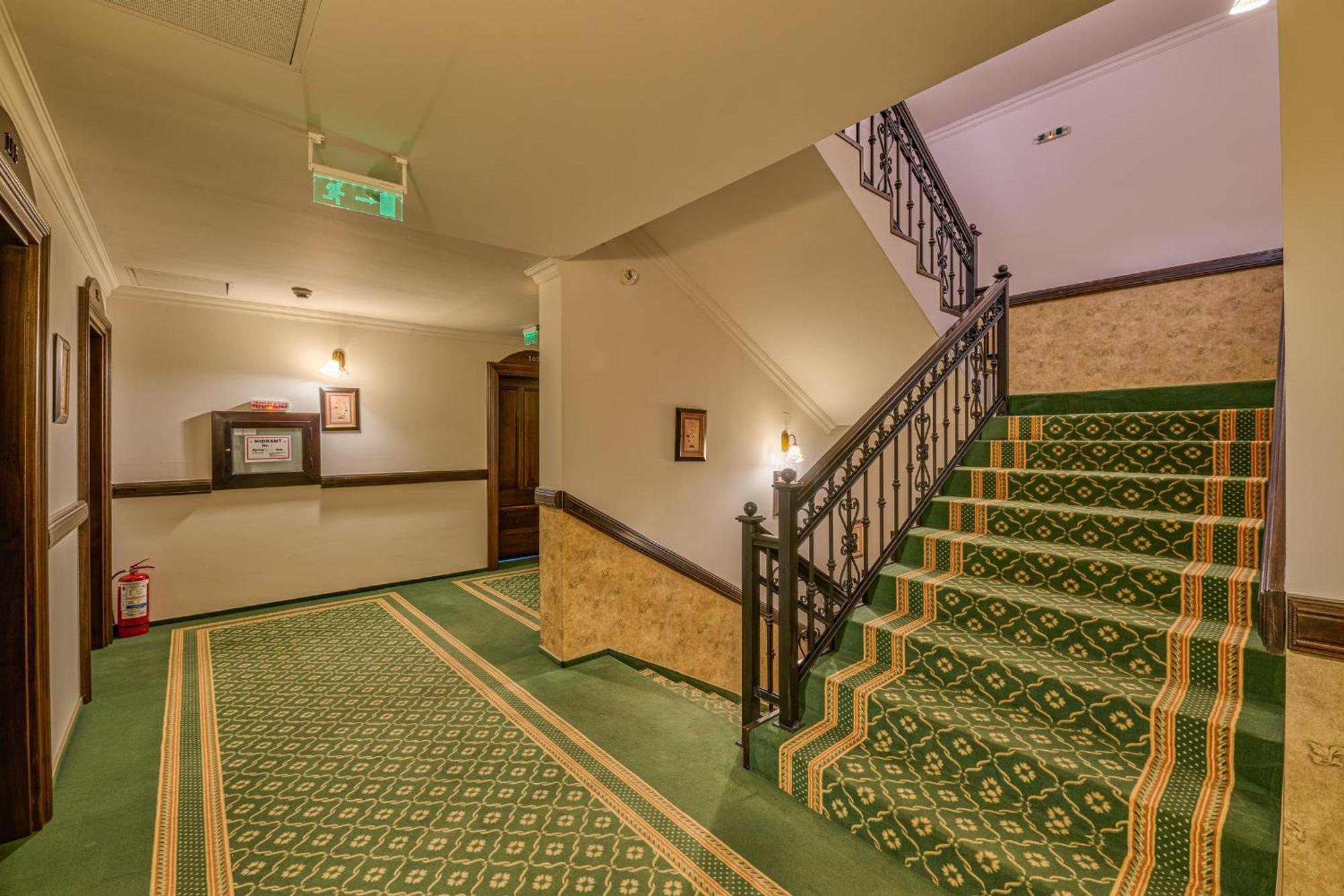Hotel Classico Timişoara Extérieur photo