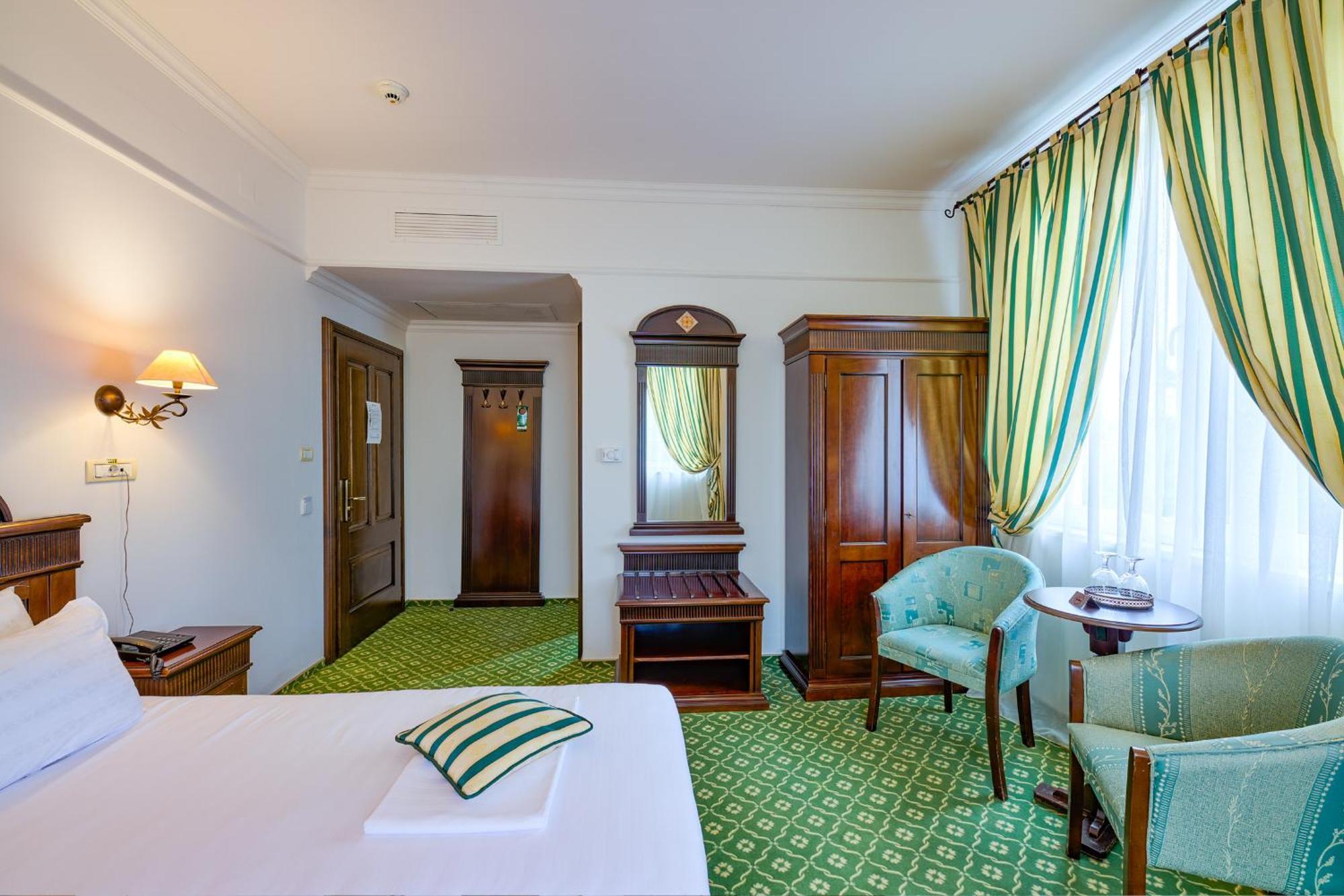 Hotel Classico Timişoara Extérieur photo